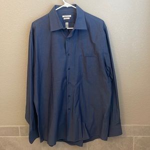 Van Heusen Men's Dress Shirt